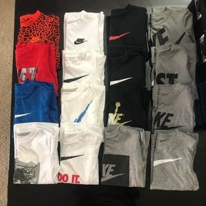 Lot of 16 Nike short sleeve tees